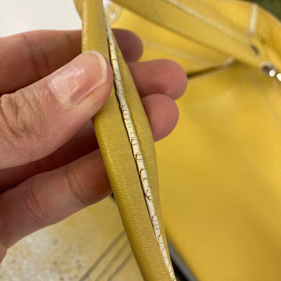 COLE HANN (MEDIUM) YELLOW PEBBLED LEATHER SHOULDER BAG ASIS - Picture 12 of 15